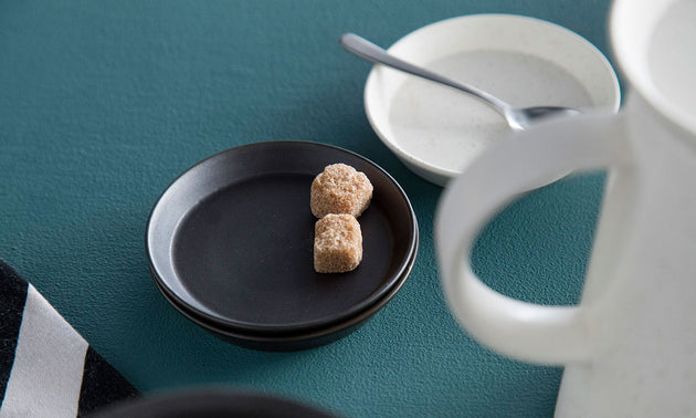 Saucer / White Sprinkle