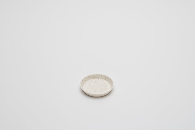 Saucer / White Sprinkle