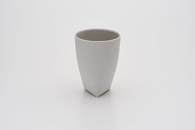Flower Vase / Gray