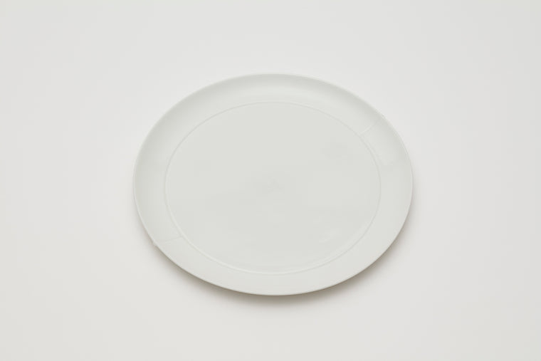 Plate 220 / White