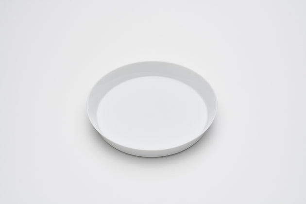 Plate 210 / White