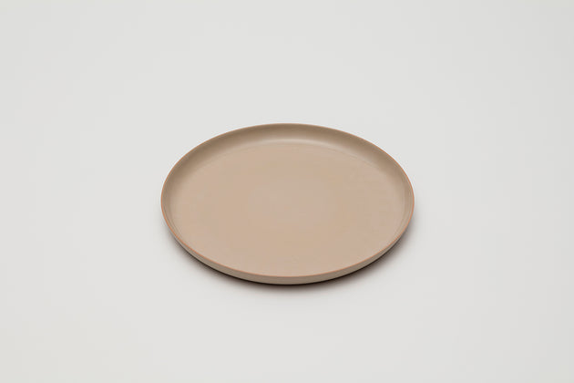 Plate 250 / Gray Clay