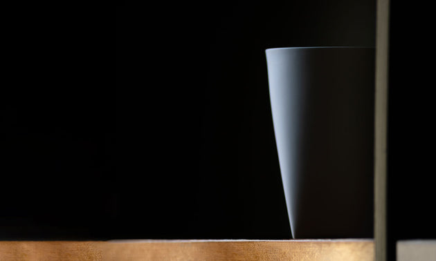 Flower Vase / Gray