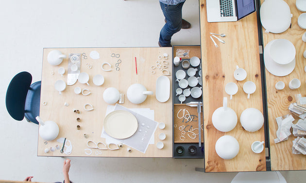 Tea Pot L / White [SECOND] – 2016/