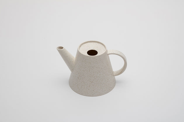 Kettle / White Sprinkle