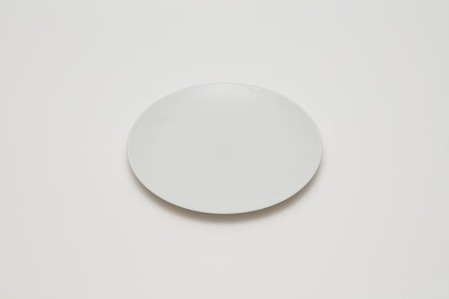 Plate 210 / White