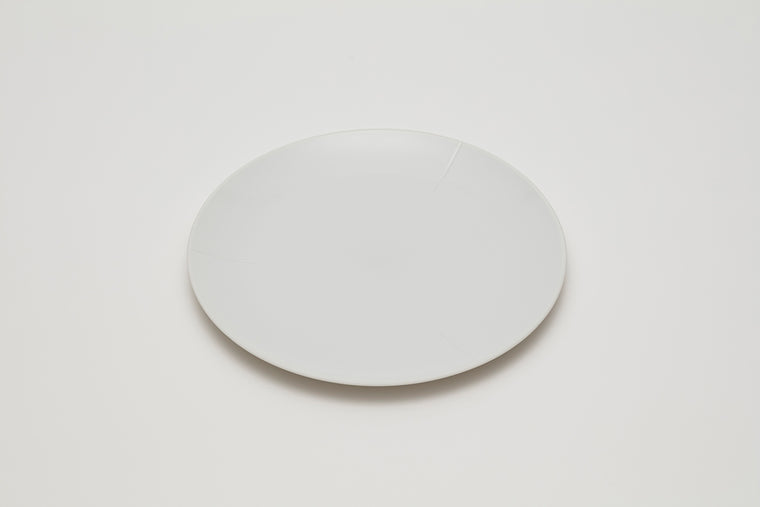Plate 240 / White