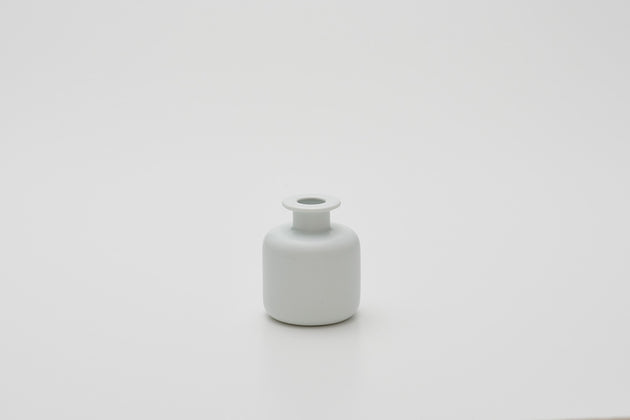 [Coming Soon] Vase:High Neck / White