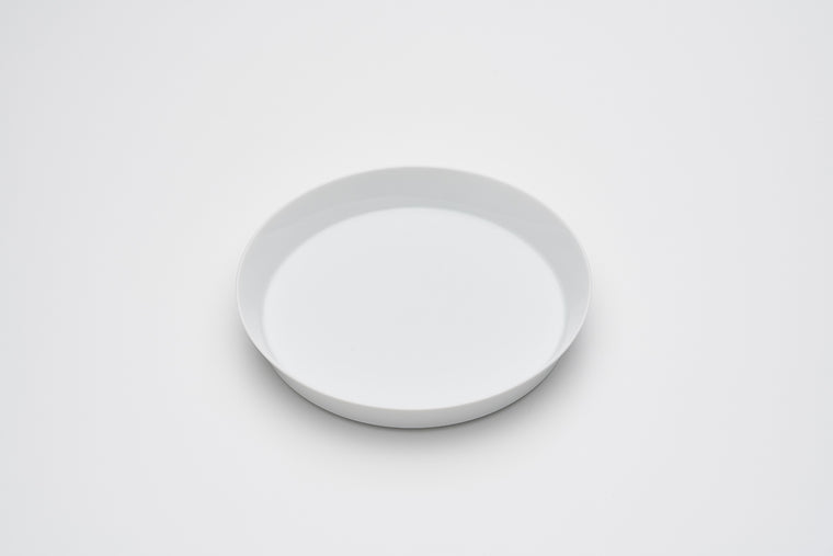 Plate 210 / White