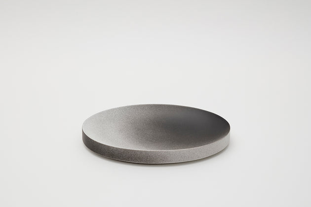 Plate 310 / Black/White