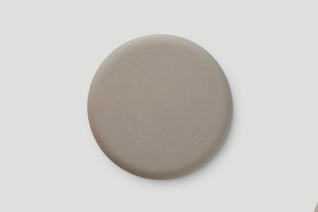 Plate 250 / Gray Clay