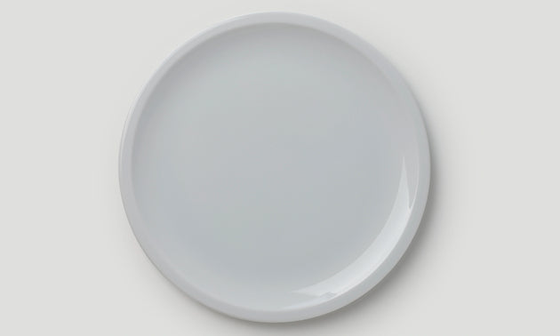 Plate / White