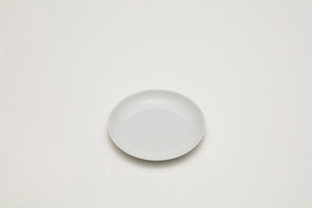 Plate 140 / White