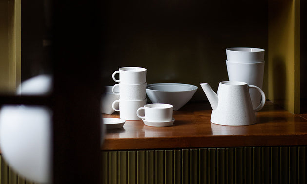 Saucer / White Sprinkle